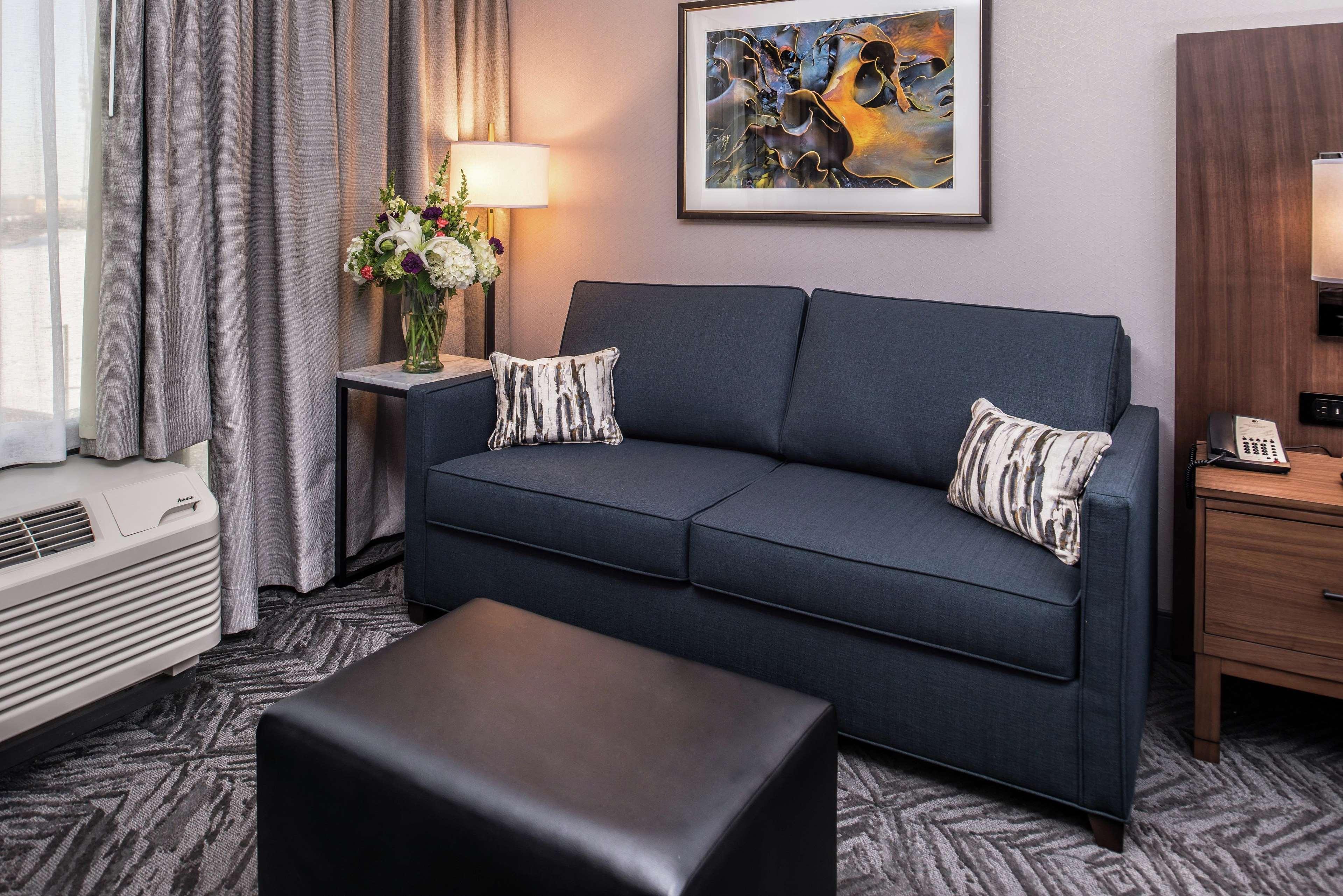Отель Doubletree By Hilton Lafayette East Экстерьер фото