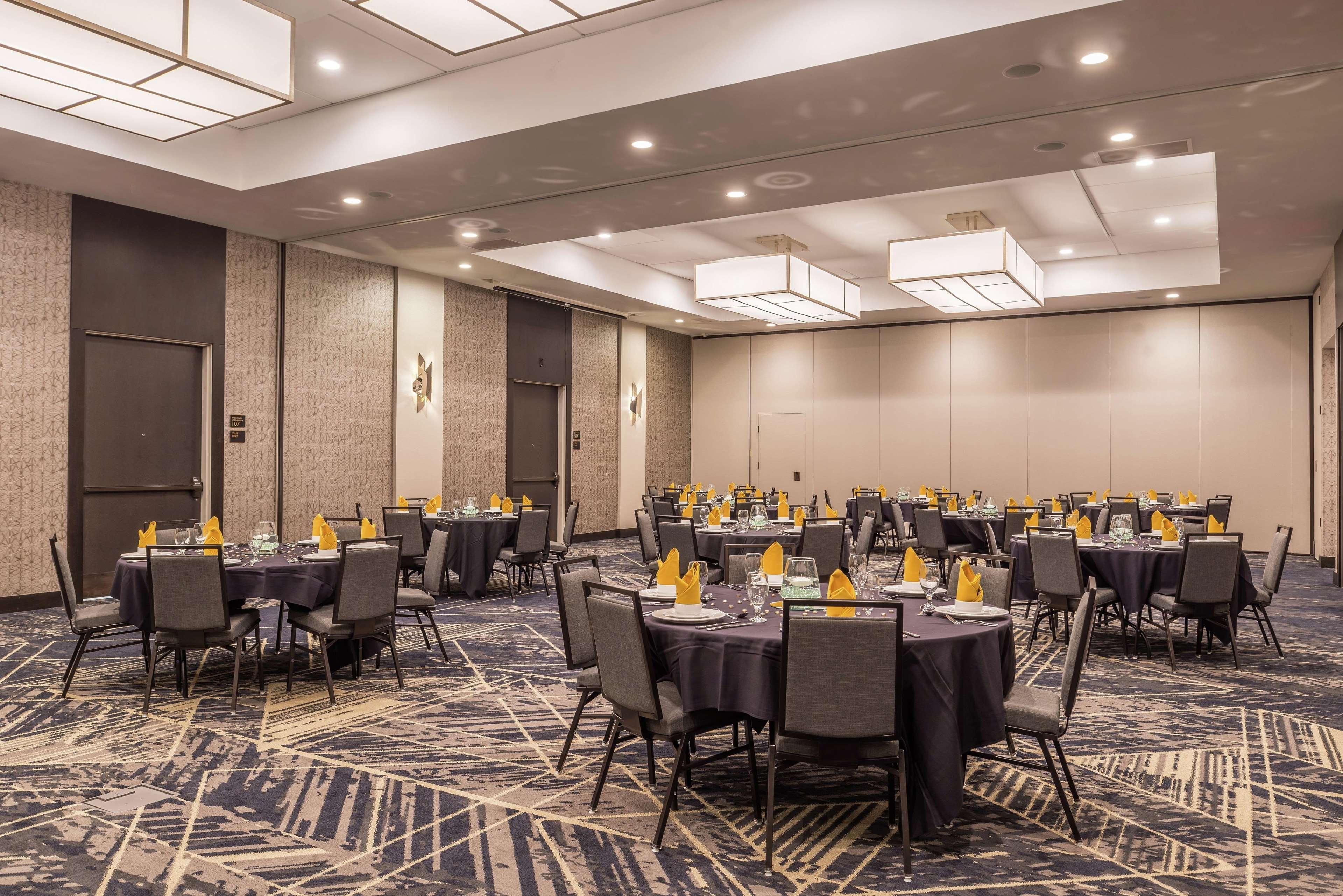 Отель Doubletree By Hilton Lafayette East Экстерьер фото