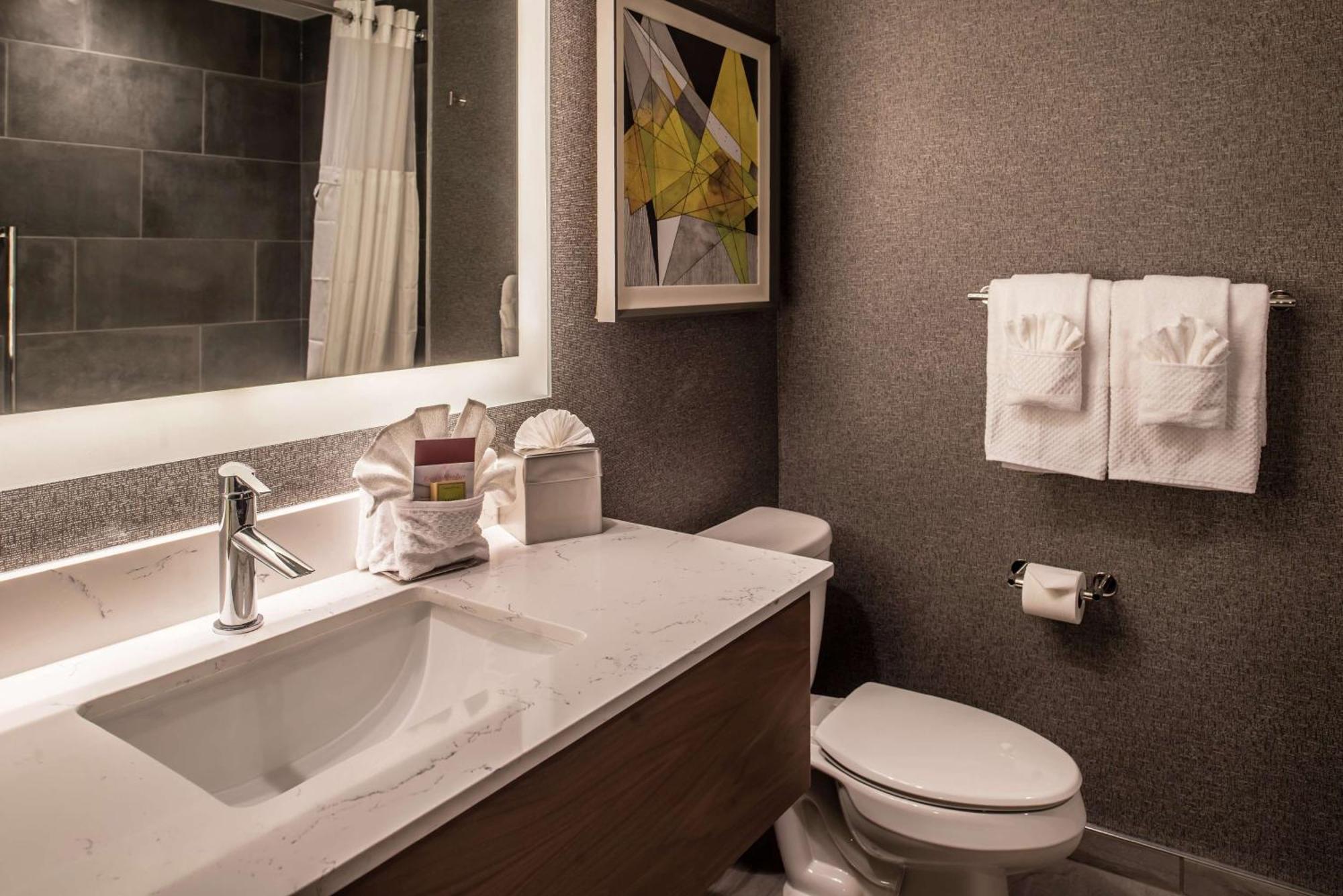Отель Doubletree By Hilton Lafayette East Экстерьер фото